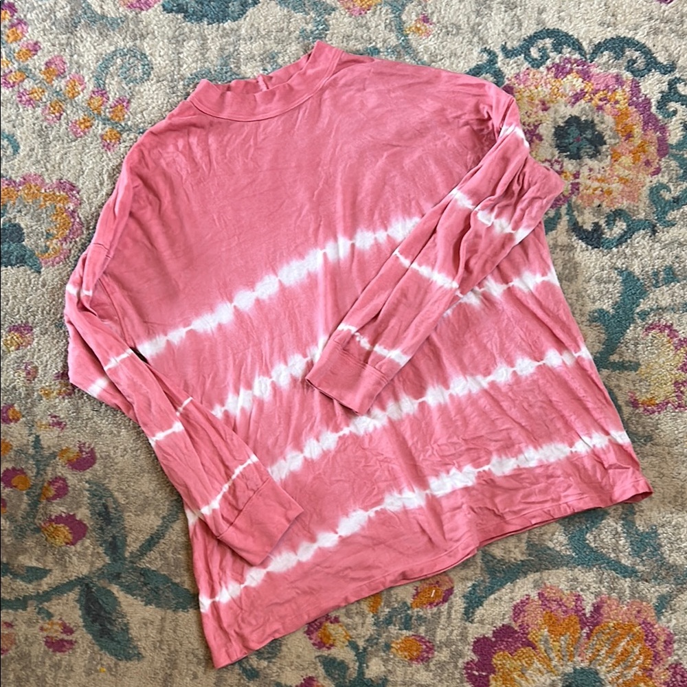 PINK Victoria's Secret Vibrant Pink Top